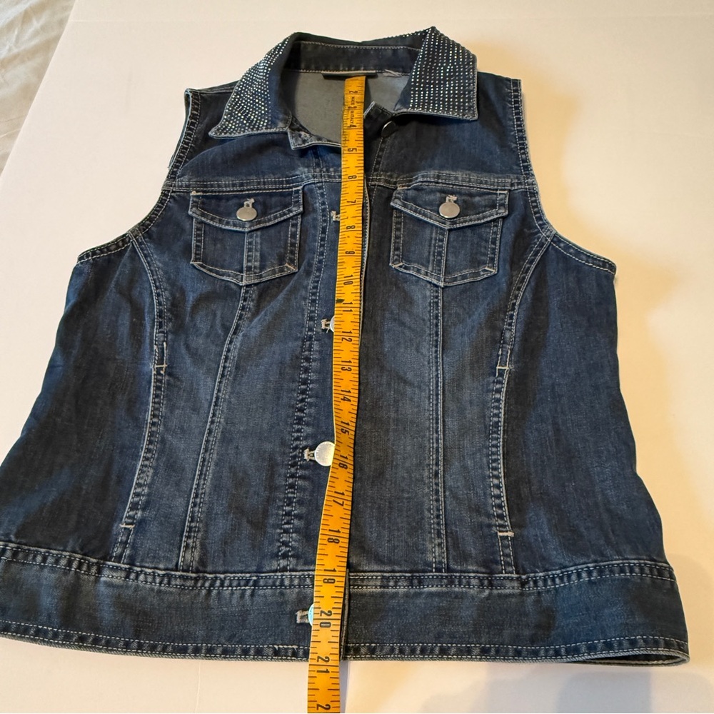 VTG Chico's Platinum Women's Studded Bejeweled Collar Button Up Denim Vest Small - Picture 6 of 6